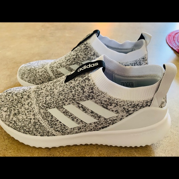 Adidas shoes - Picture 4 of 4
